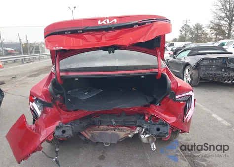 2025 Kia K4 Lxs from USA, damaged, VIN 3KPFT4DE7SE196558